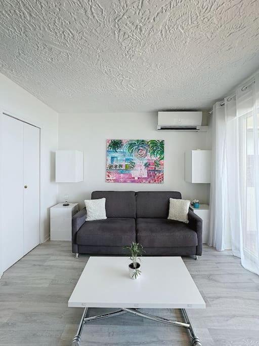 Horizon Ocean-Studio Bord De Mer Saint-Laurent-du-Var Esterno foto